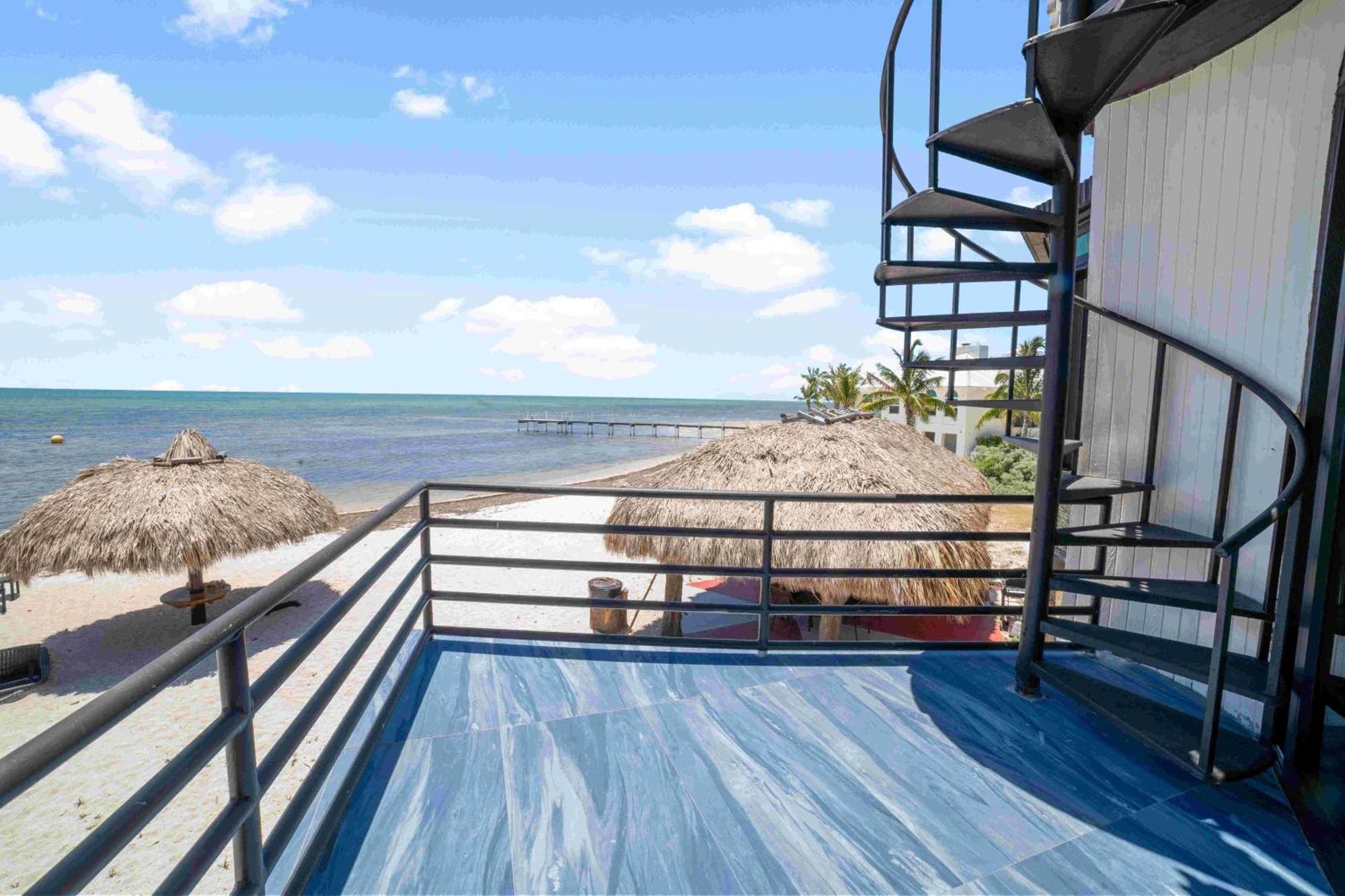 Ocean View Room Barnacle Bed And Breakfast Deers Beach Front Suite Big Pine Key Exterior photo