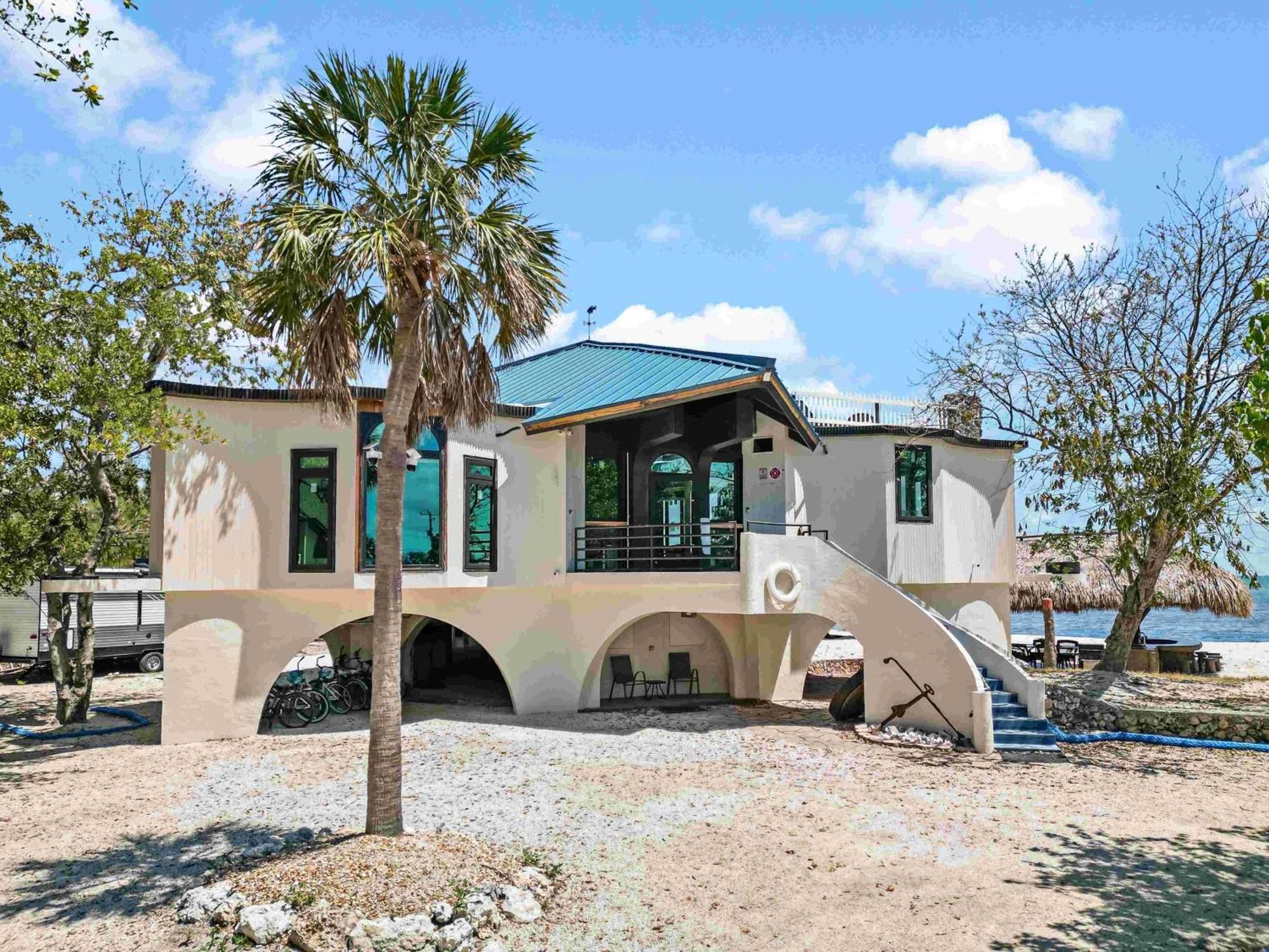 Ocean View Room Barnacle Bed And Breakfast Deers Beach Front Suite Big Pine Key Exterior photo